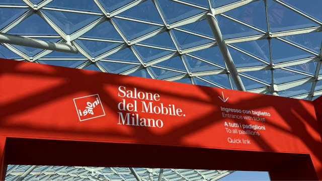 De weg naar Salone del Mobile in Milaan